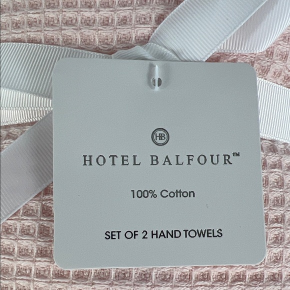 Hotel Balfour Hand Towel Set Light Pink Waffle Soft Plush Set of 2 NEW - Picture 2 of 6